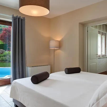 빌라 Sleeps 8 Pool Air Con Wifi