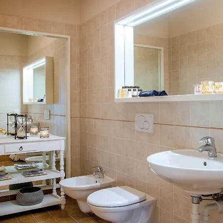 Sleeps 8 Pool Air Con Wifi 빌라